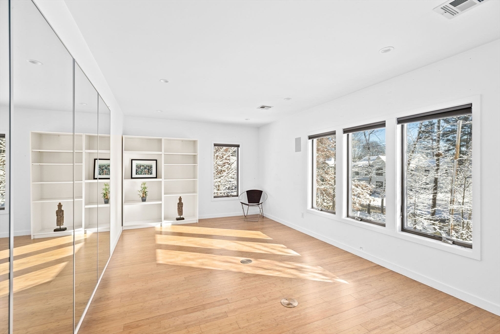 71 Wiswall Rd