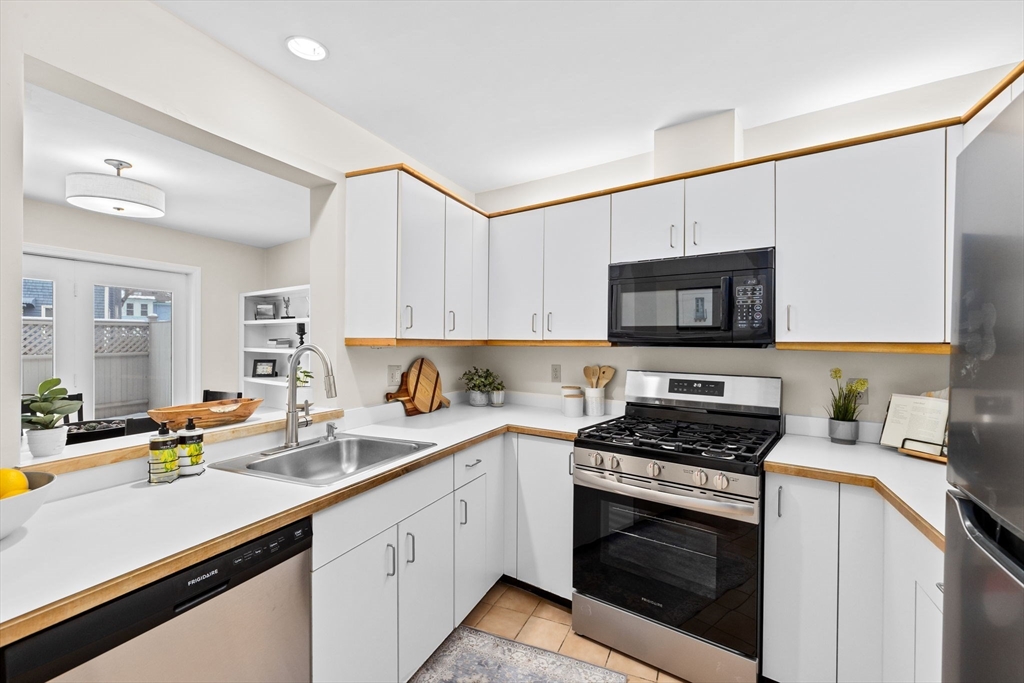 286 Sidney St # 286