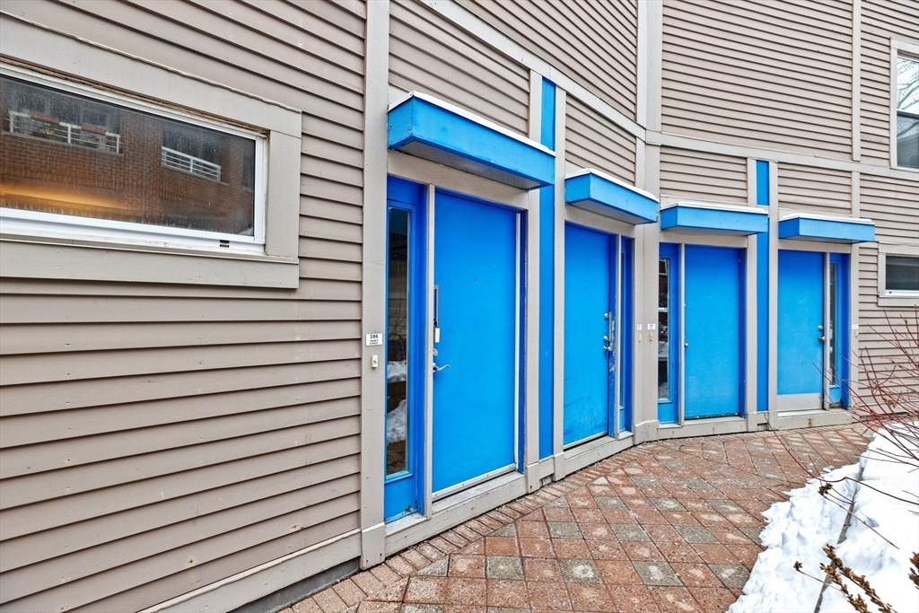 286 Sidney St # 286