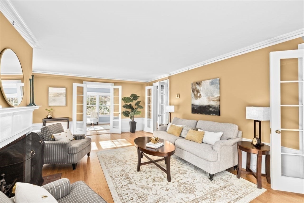 47 Woodland Rd