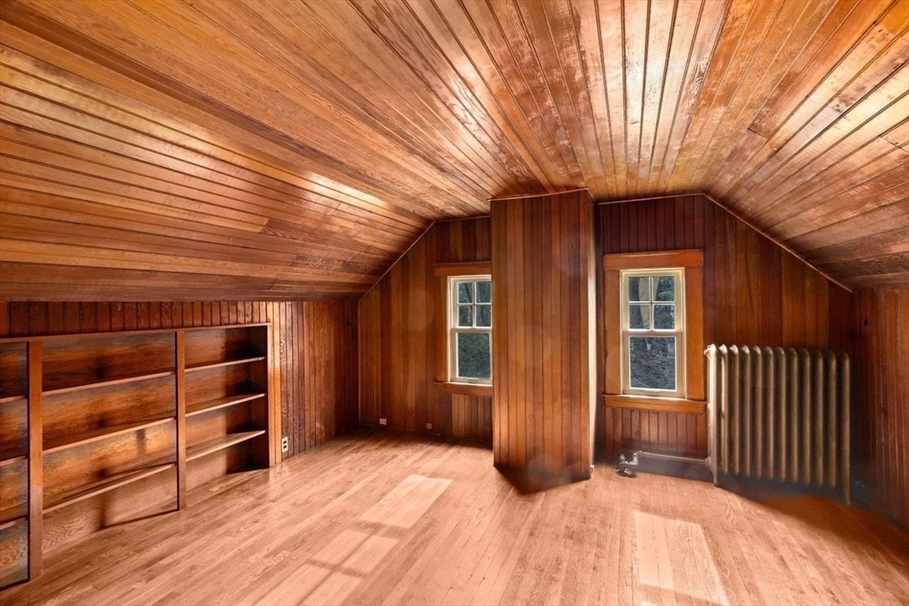 47 Woodland Rd