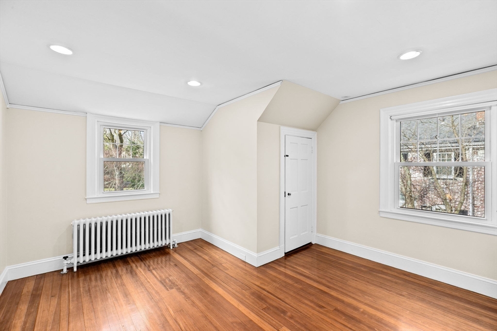 47 Woodland Rd