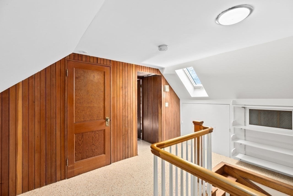 47 Woodland Rd
