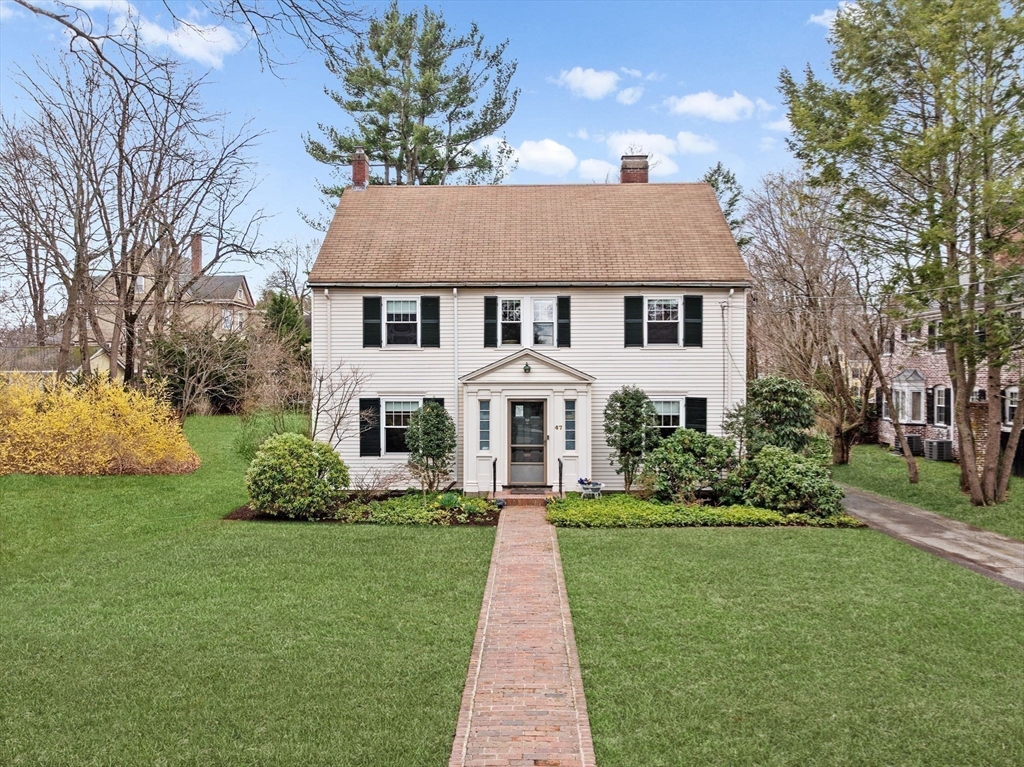 47 Woodland Rd