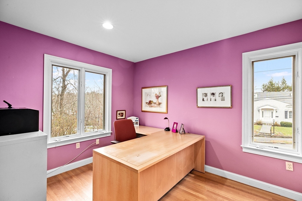 33 Sunhill Lane