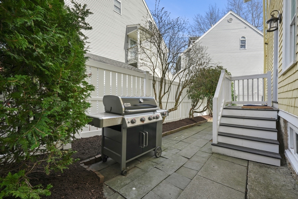 254 Commonwealth Ave