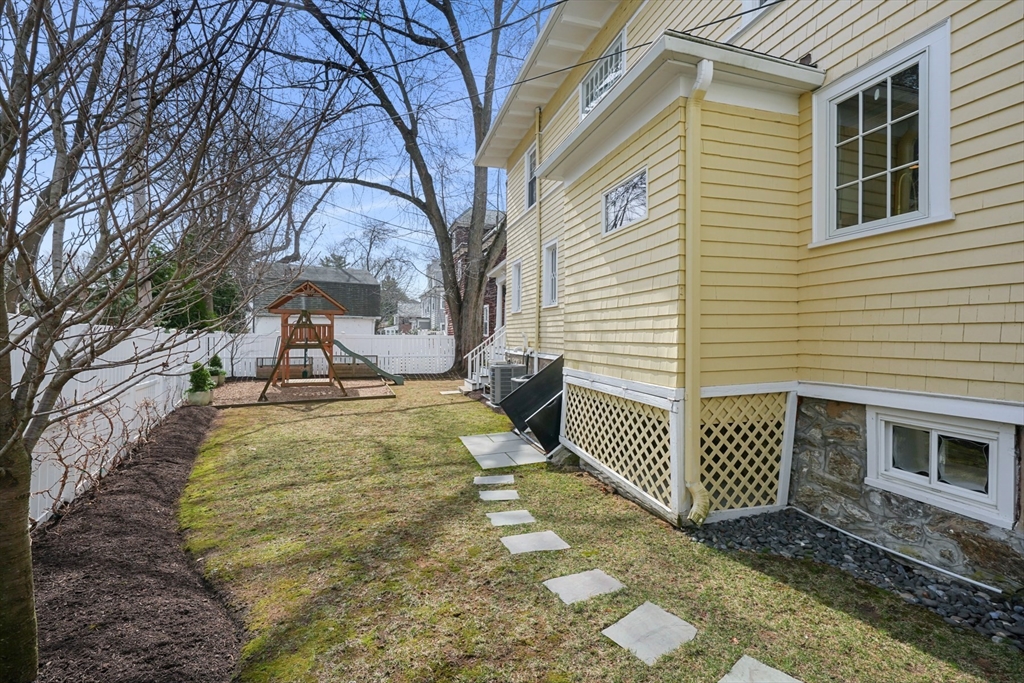 254 Commonwealth Ave