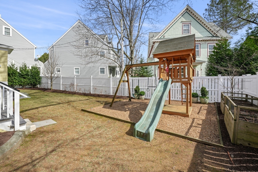 254 Commonwealth Ave