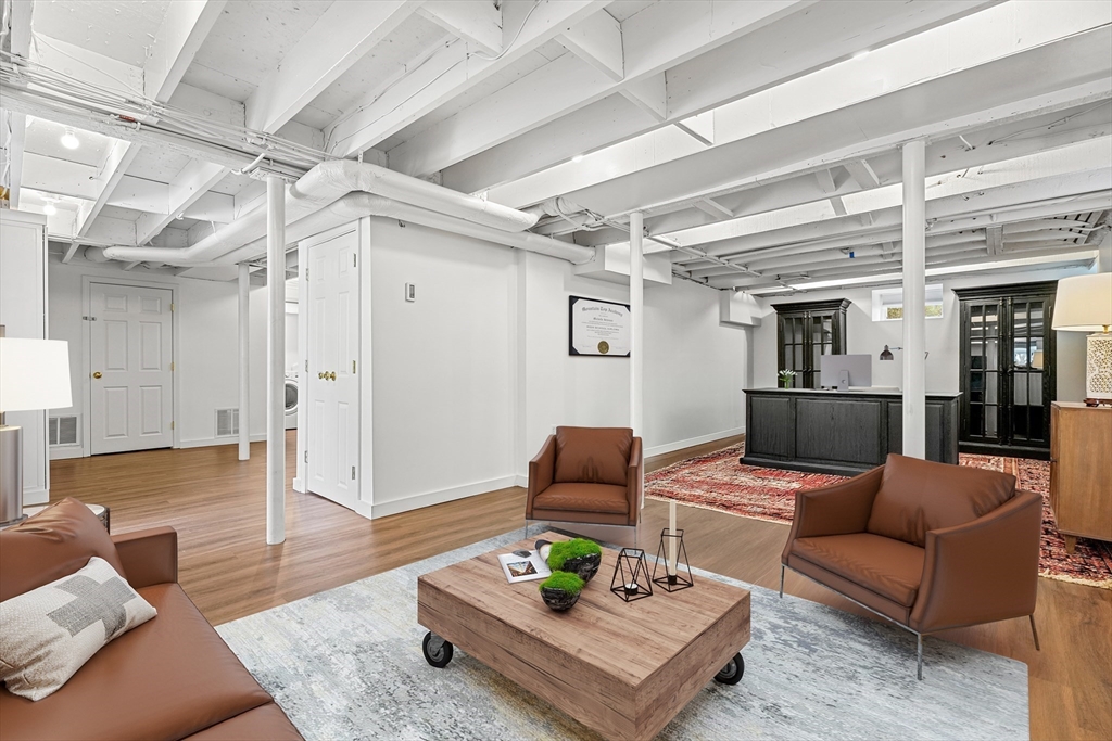 254 Commonwealth Ave