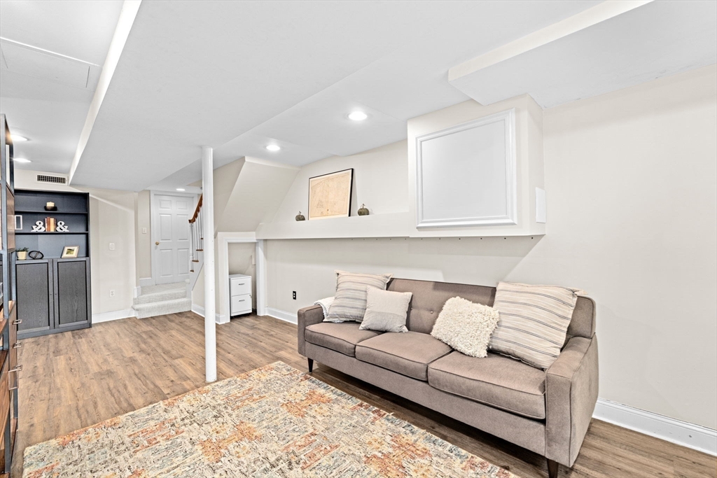 24 Parker Ave # 24