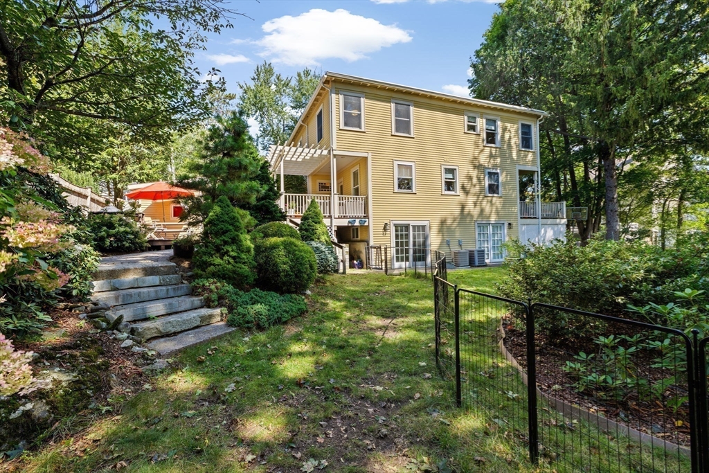 24 Parker Ave # 24