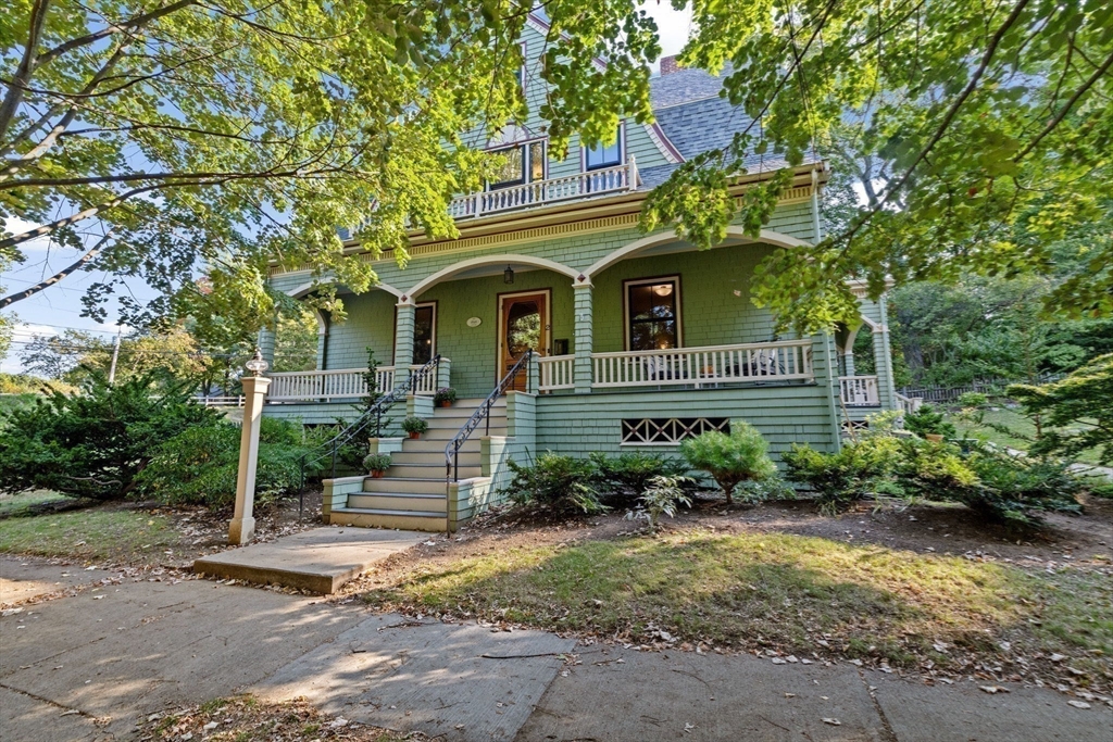 2 Raeburn Terrace