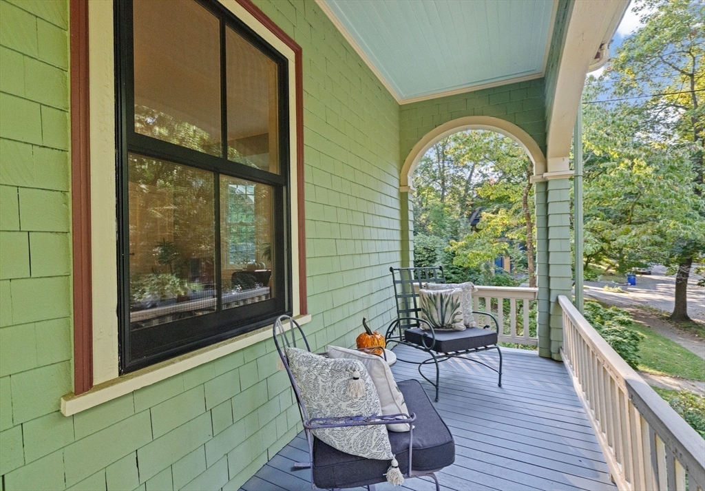 2 Raeburn Terrace