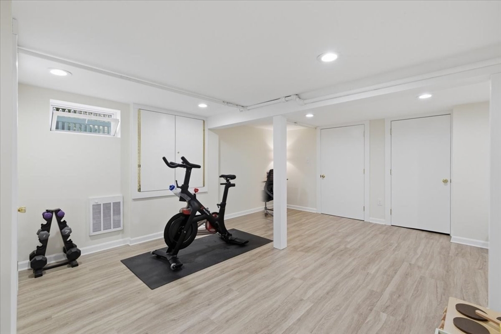 7 Pleasantdale Rd