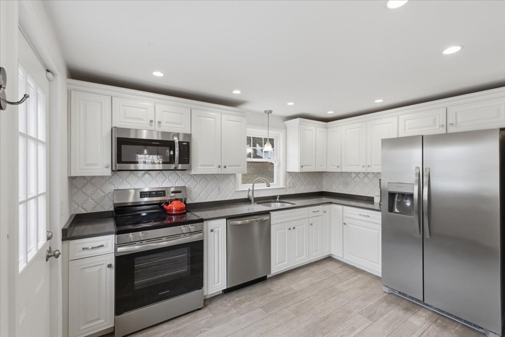 7 Pleasantdale Rd
