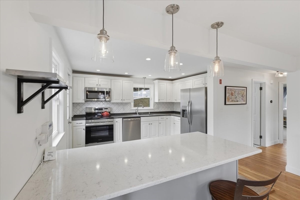 7 Pleasantdale Rd