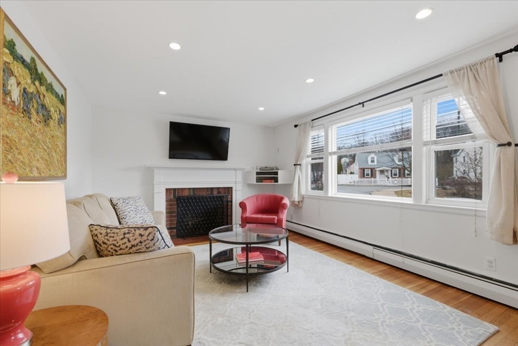 7 Pleasantdale Rd