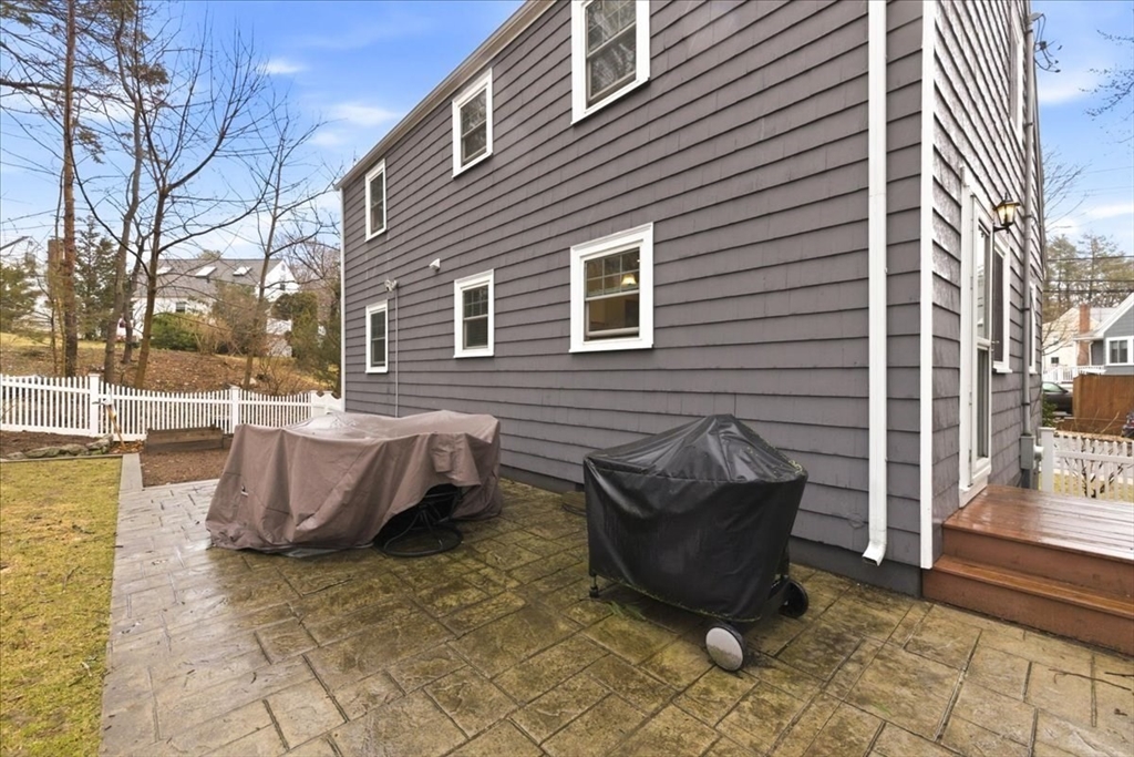 7 Pleasantdale Rd