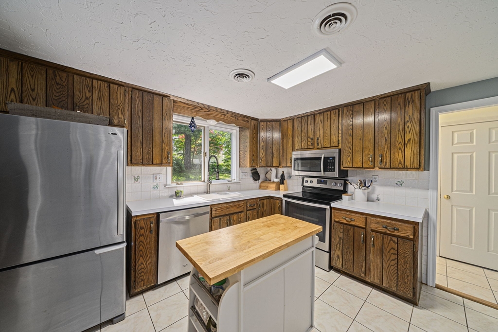 10 Trayer Rd