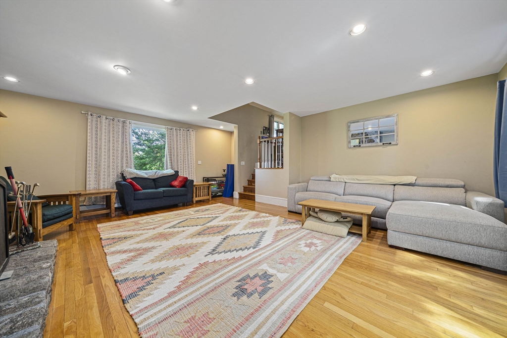 10 Trayer Rd