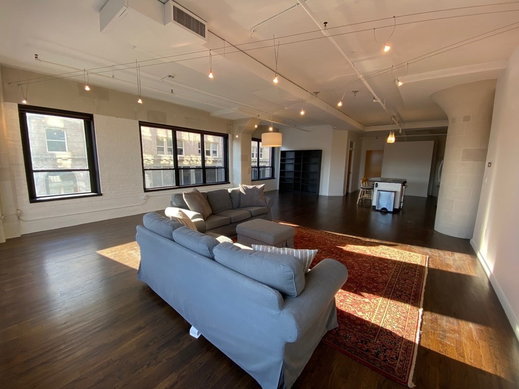 210 Lincoln # 301