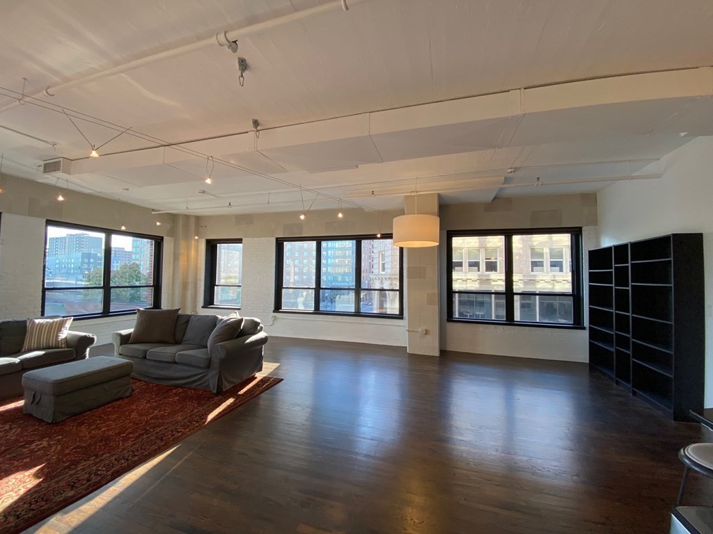 210 Lincoln # 301