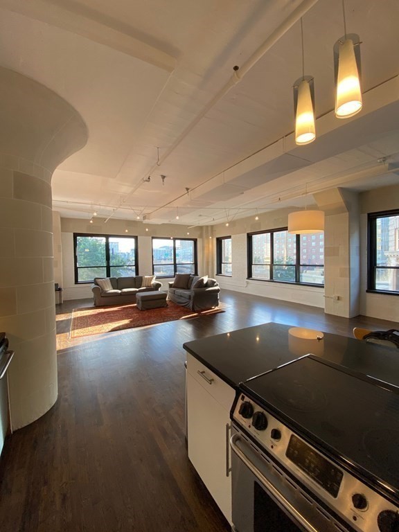 210 Lincoln # 301