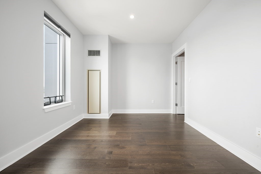 14 West Broadway # 803