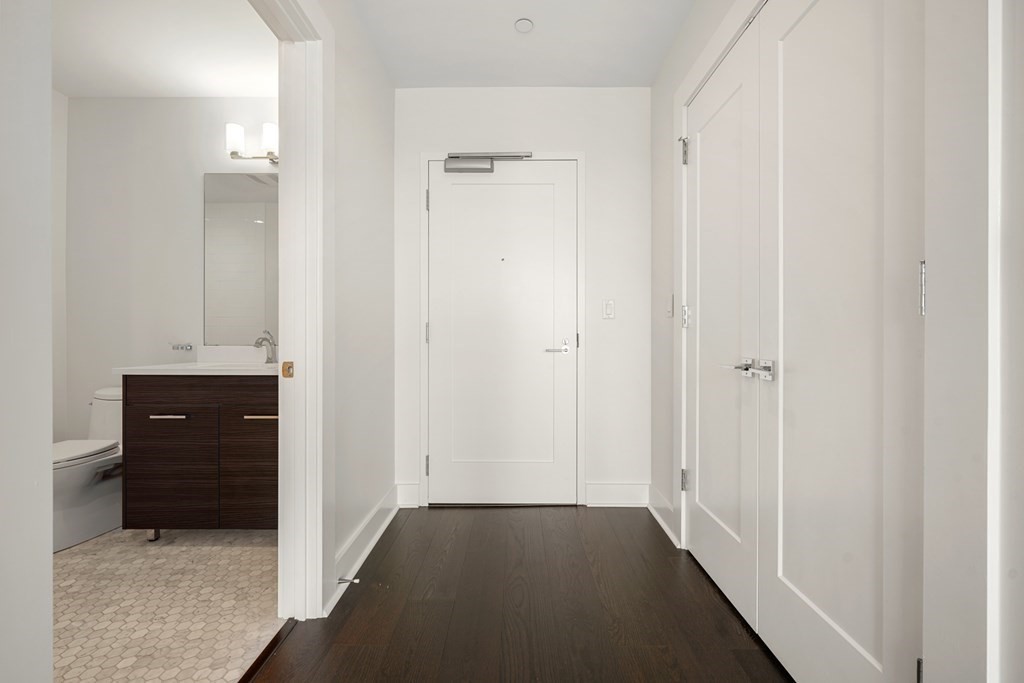 14 West Broadway # 803