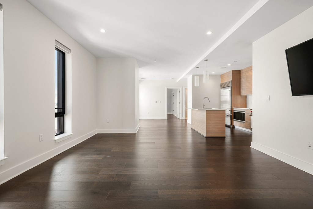 14 West Broadway # 803