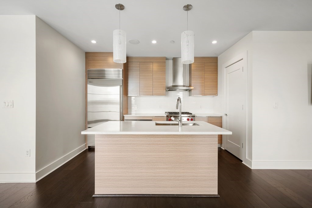 14 West Broadway # 803