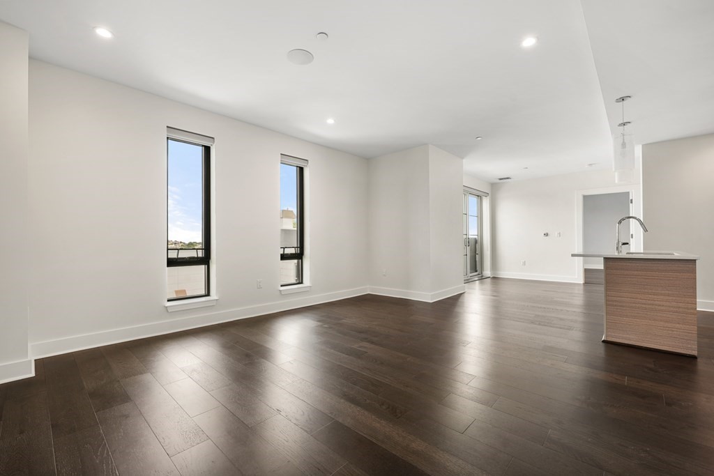 14 West Broadway # 803