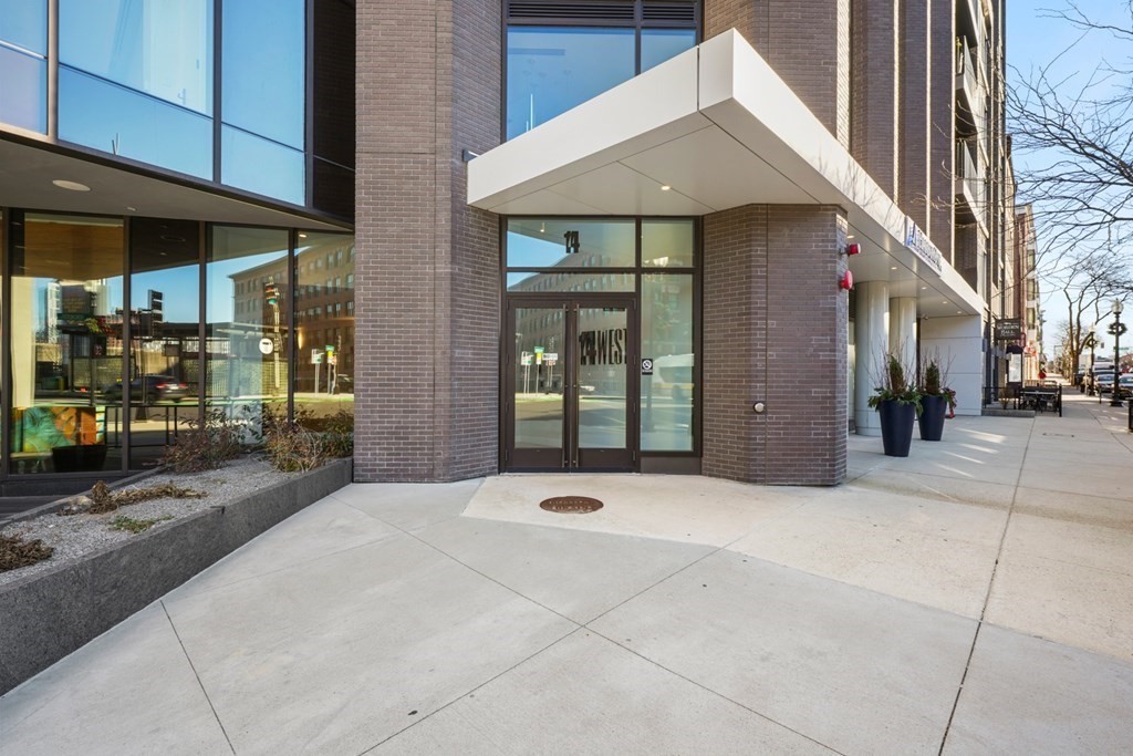 14 West Broadway # 803