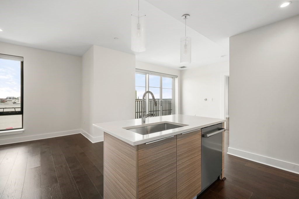 14 West Broadway # 803