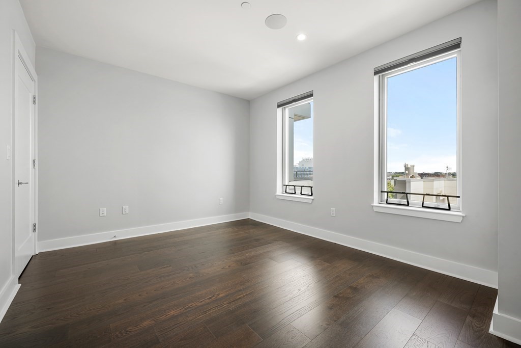 14 West Broadway # 803