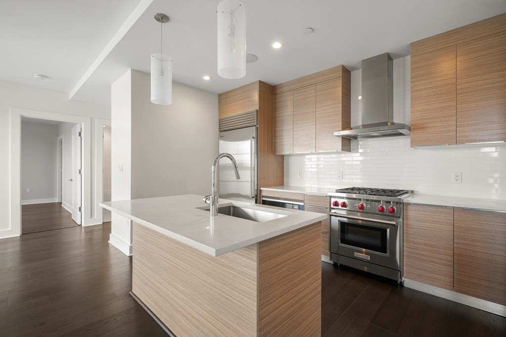 14 West Broadway # 803