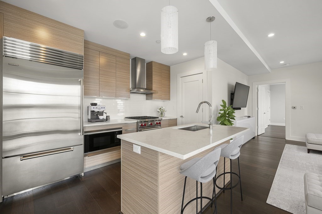 14 West Broadway # 803