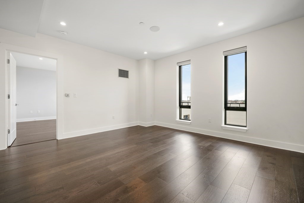 14 West Broadway # 803