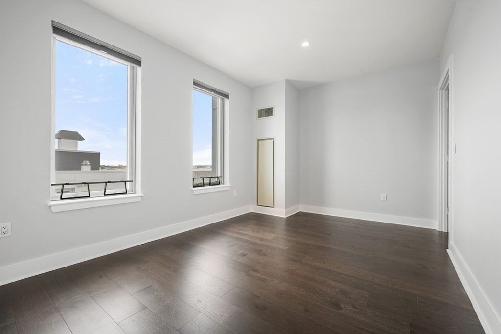 14 West Broadway # 803
