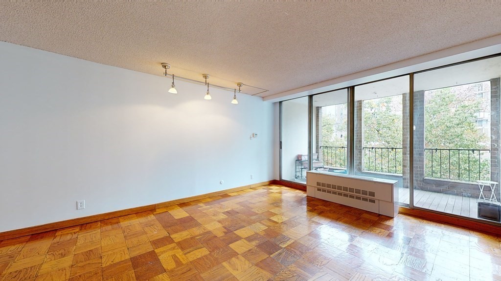 99 Pond Ave # 514