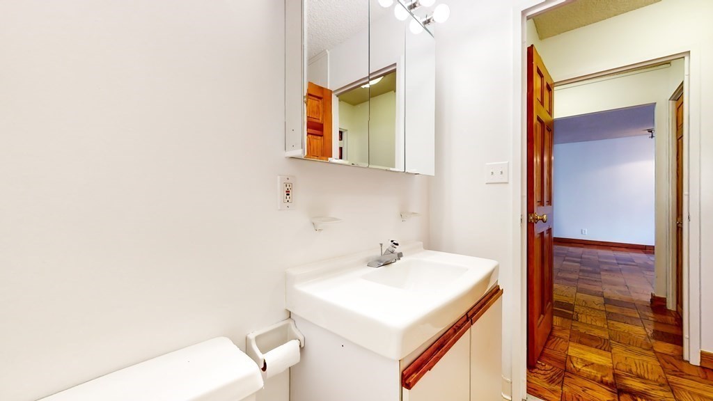 99 Pond Ave # 514