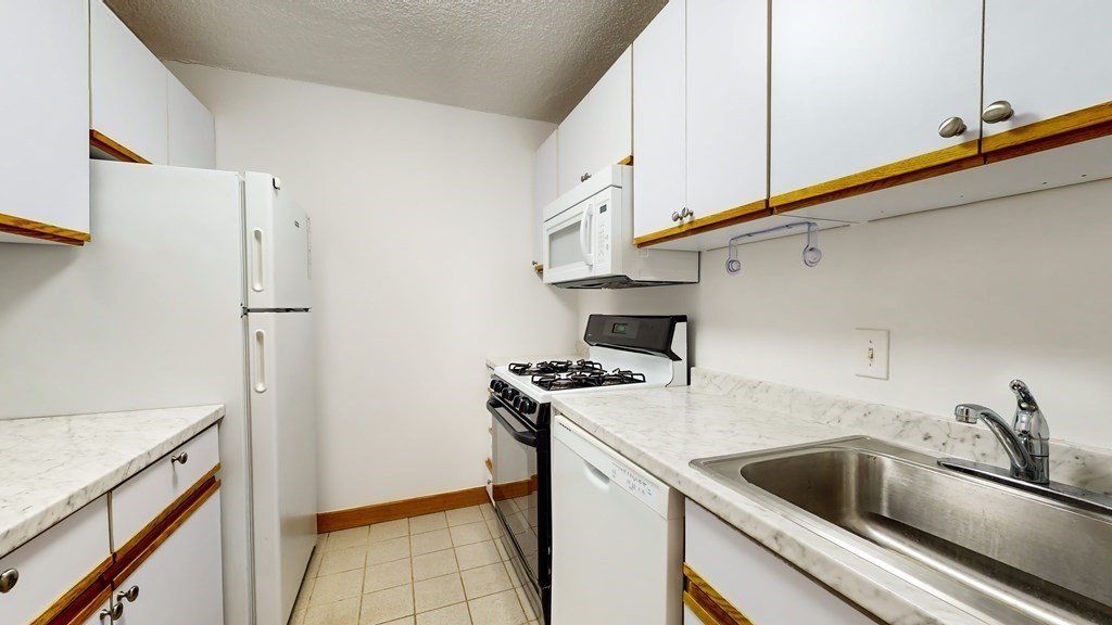 99 Pond Ave # 514