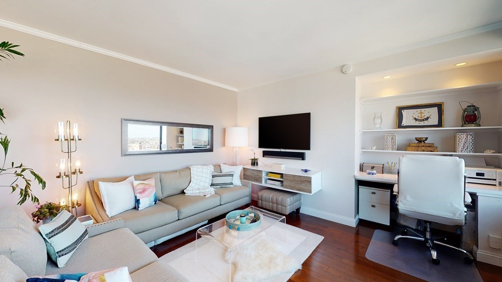 85 East India Row # 19H