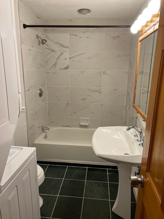 372 Dorchester Unit: Front