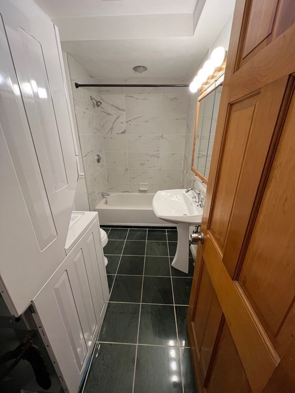 372 Dorchester Unit: Front