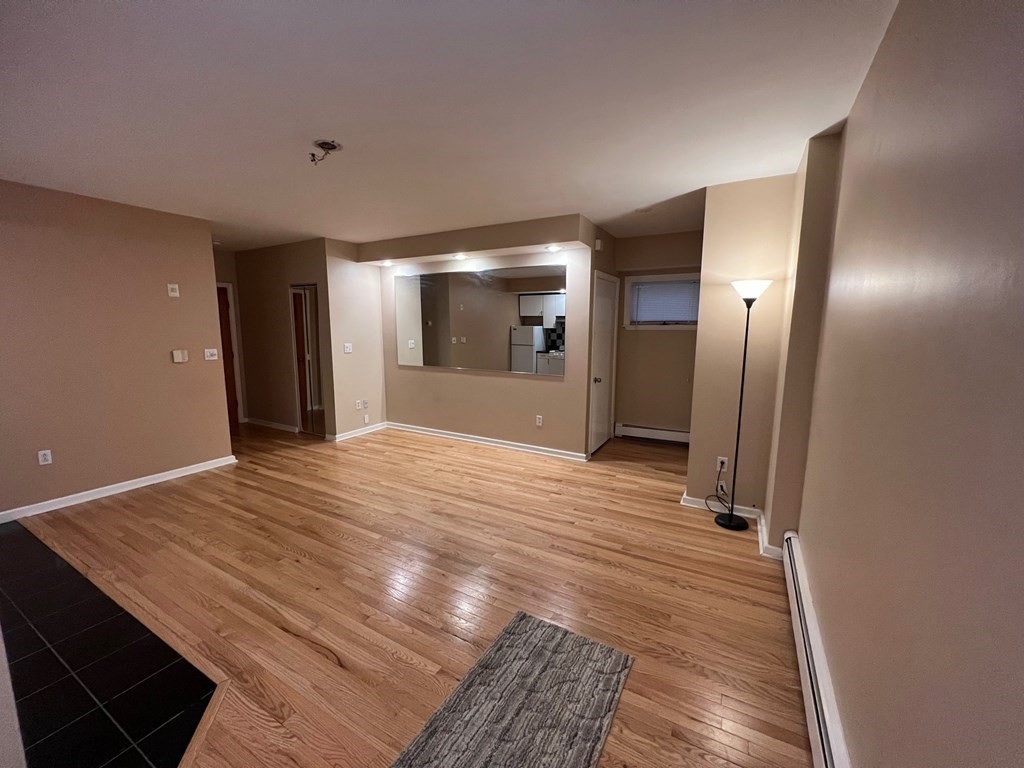 372 Dorchester Unit: Front