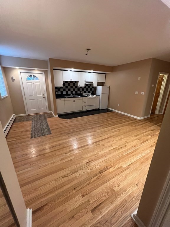 372 Dorchester Unit: Front