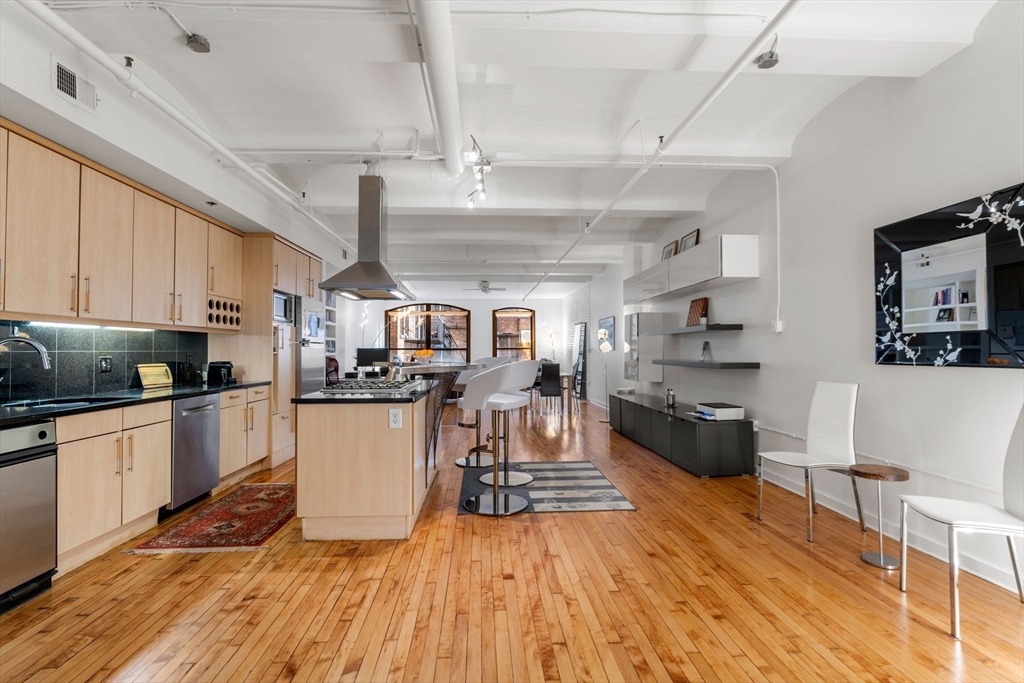 121 Beach # 403