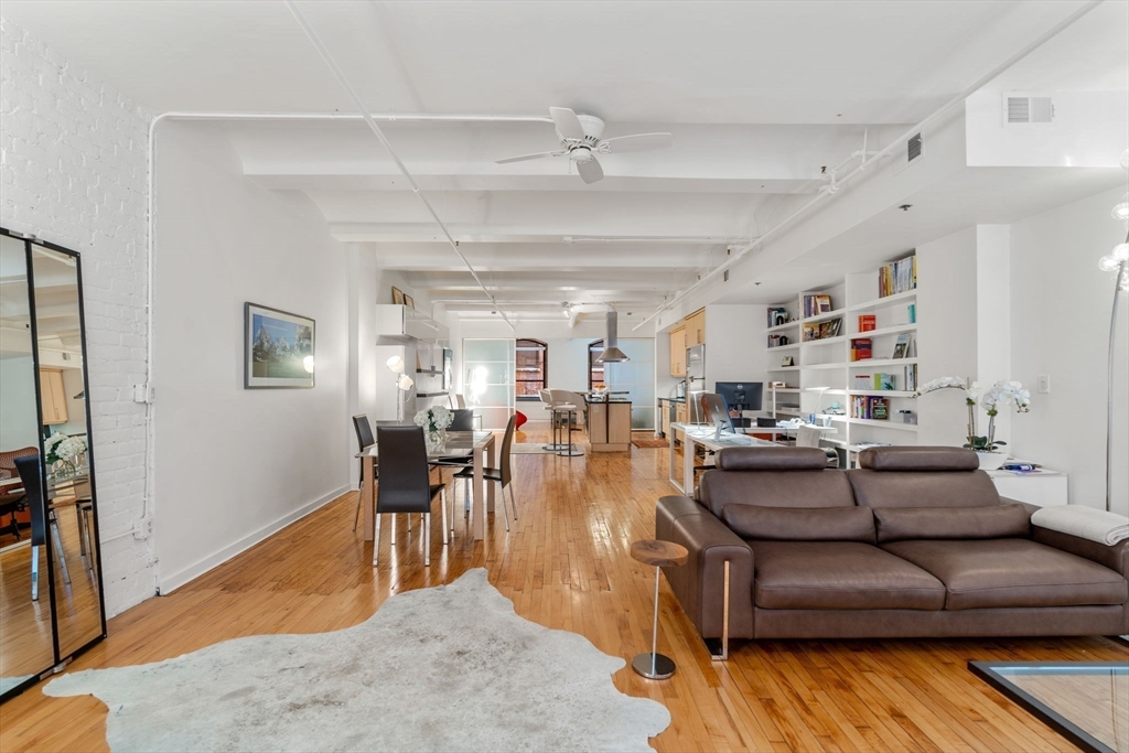121 Beach # 403