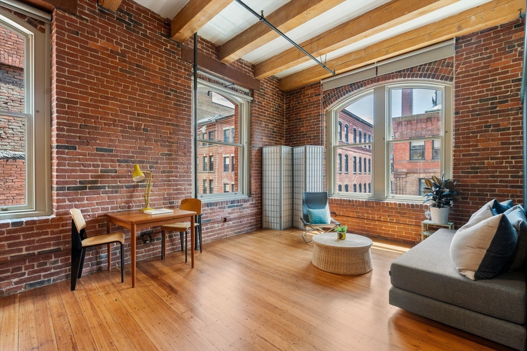 150 Lincoln Street # 4C
